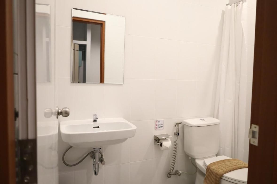 Хостел Y House Patong Экстерьер фото